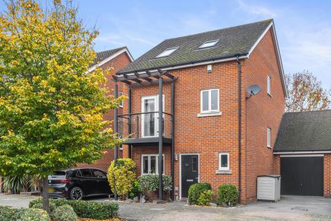 4 bedroom link detached house for sale, Parkview Way, Epsom, Surrey, KT19