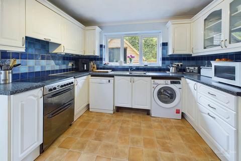 4 bedroom detached house for sale, Station Road, Berwick