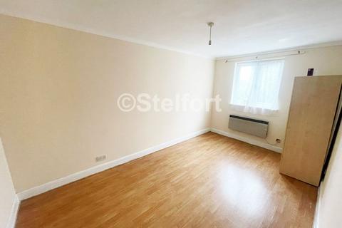 1 bedroom flat to rent, Malyon Court,  Barking Road, London,E6