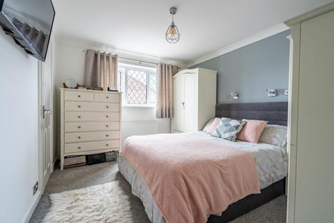 16 Ashmeade Close, York, YO24 2YB