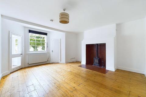 1 bedroom apartment to rent, The Barons, St Margarets