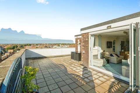 2 bedroom flat for sale, Clifford Road, Bexhill-on-Sea, TN40