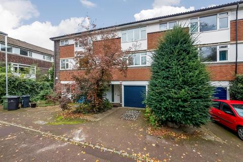 4 bedroom terraced house for sale, Rosendale Road, Dulwich