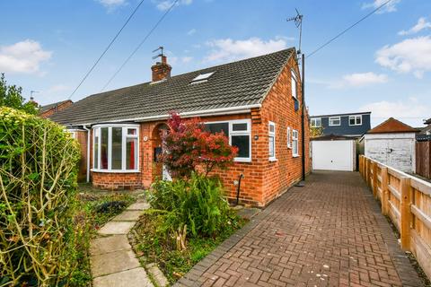 2 bedroom semi-detached bungalow for sale, Ashley Park Crescent, York, YO31