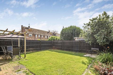 3 bedroom semi-detached house for sale, Blake Road, Bicester