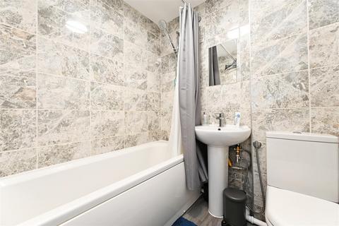 50 Burns Drive, Dronfield, S18 1NJ