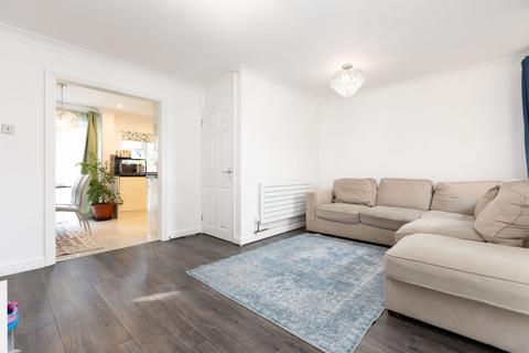 30 Austen Paths, Stevenage, SG2 0NR