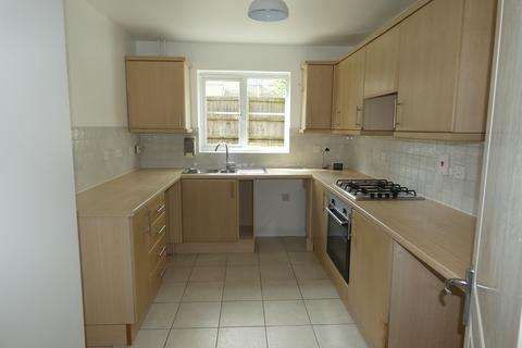 3 bedroom terraced house to rent, Coney Close, Thetford, IP24 3PE