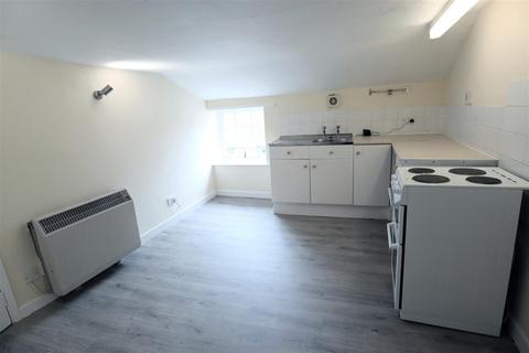 2 bedroom apartment to rent, Melton Road, Oakham LE15