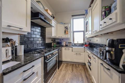 3 bedroom end of terrace house for sale, Hoffman Street, Huddersfield