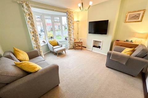 4 bedroom semi-detached house for sale, Birchwood Avenue, North Gosforth, Newcastle Upon Tyne