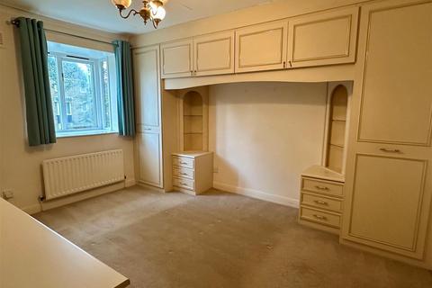 42 Ella Park, Anlaby, Hull, HU10 7EP