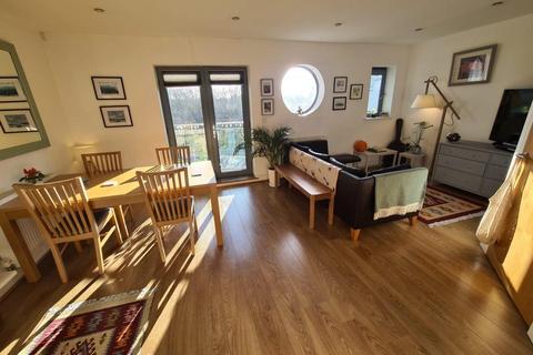 1 bedroom flat to rent, Challis House, BATTERSEA SW11