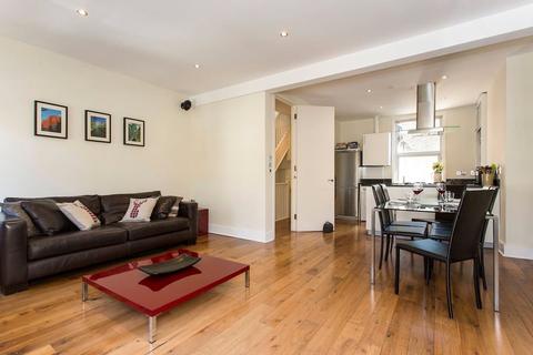 2 bedroom maisonette to rent, Ingelow Road, London SW8