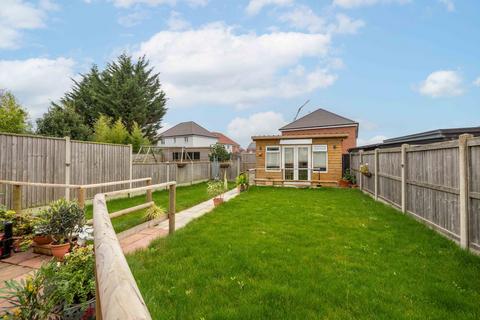 4 bedroom semi-detached house for sale, Cornwallis Avenue, Aylesham, CT3