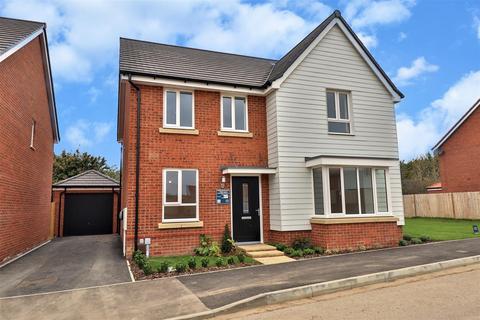 4 bedroom detached house for sale, Ecclesden Park, Littlehampton BN16