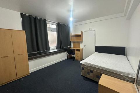 Studio to rent, Peacock Lane, Leicester LE1