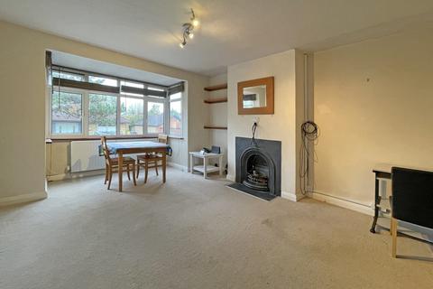 1 bedroom apartment for sale, Meadow Walk, Ewell Village, Surrey, KT17