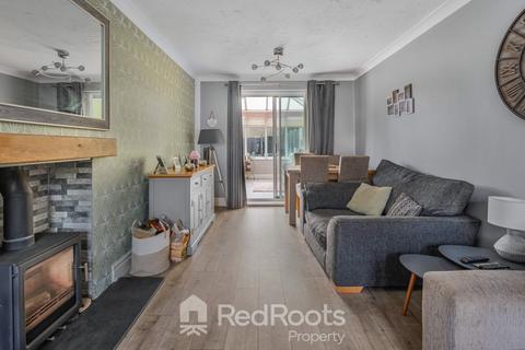 9 Brierley Crescent, South Kirkby, Pontefract, WF9 3BS