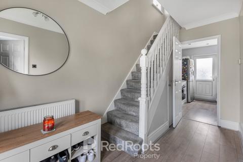 9 Brierley Crescent, South Kirkby, Pontefract, WF9 3BS