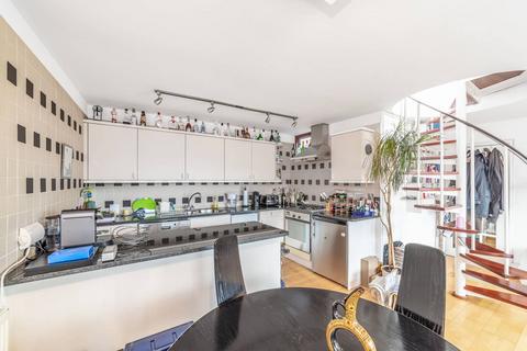 1 bedroom flat for sale, Flask Walk, Hampstead, London, NW3