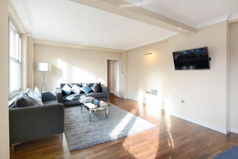 3 bedroom apartment to rent, Hill Street, London, W1