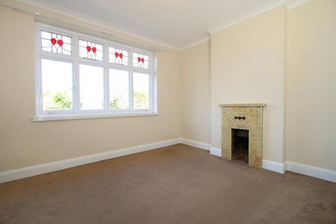 3 bedroom detached bungalow to rent, The Crescent, Hagley, Stourbridge, DY8