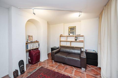 3 bedroom maisonette for sale, Hoxton Street, Hoxton, London, N1