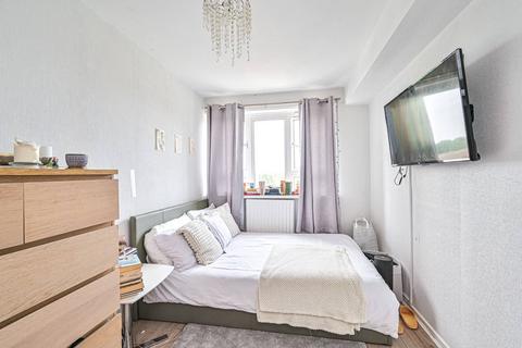 2 bedroom flat for sale, New Brent Street, Hendon, London, NW4