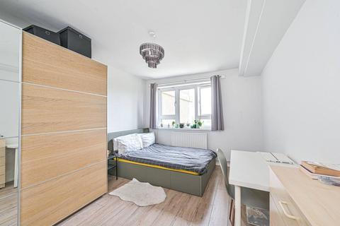 2 bedroom flat for sale, New Brent Street, Hendon, London, NW4