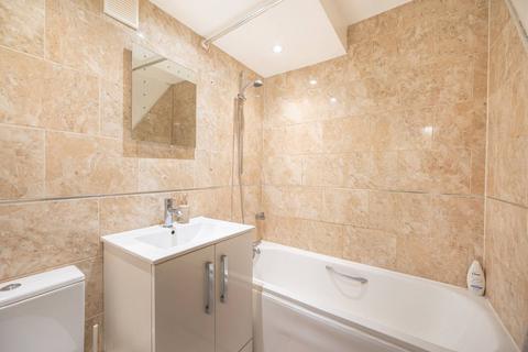 2 bedroom flat for sale, New Brent Street, Hendon, London, NW4