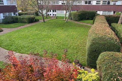 71 Punch Croft, New Ash Green, Longfield, DA3 8HR
