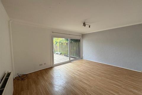 71 Punch Croft, New Ash Green, Longfield, DA3 8HR