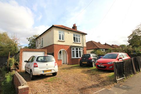 5 bedroom semi-detached house to rent, Earlham Green Lane, Norwich NR5