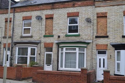 4 bedroom terraced house to rent, Prospect Road, Scarborough