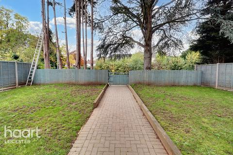 4 bedroom detached house for sale, Loughborough Road, Leicester