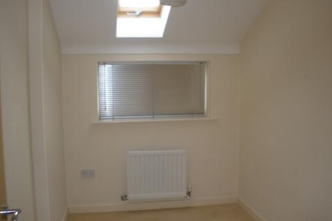 2 bedroom flat for sale, Reeds Lane, Wirral CH46