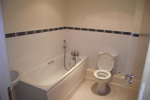 2 bedroom flat for sale, Reeds Lane, Wirral CH46