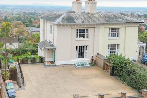 4 bedroom semi-detached house for sale, Worcester Road, Malvern