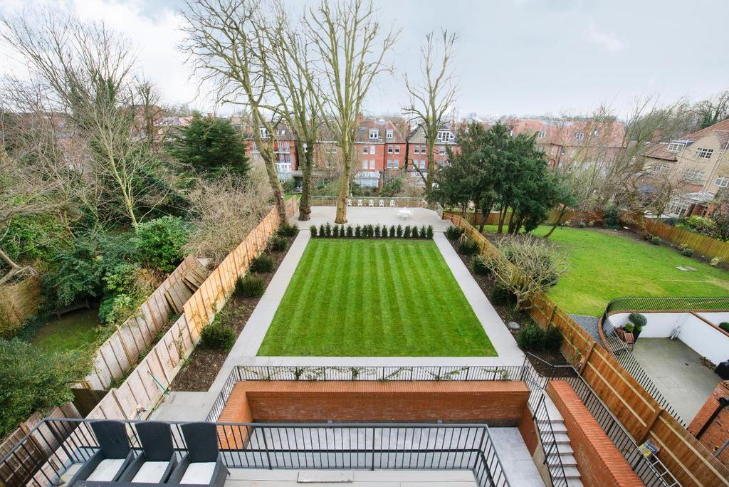 28 LHR communal garden view from above.jpg