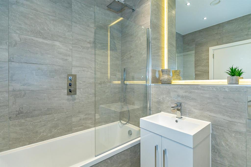  MG 2773 Bathroom copy - Copy - Copy.jpg