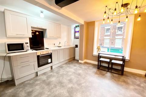 3 bedroom apartment to rent, Market Place, Ashbourne DE6