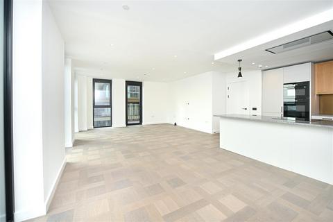 3 bedroom apartment to rent, Merino Gardens, London, E1W