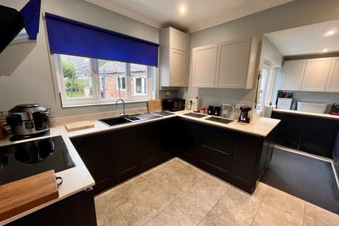 4 bedroom detached house for sale, Millfield Street, Swadlincote DE11