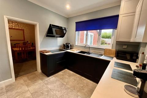 4 bedroom detached house for sale, Millfield Street, Swadlincote DE11