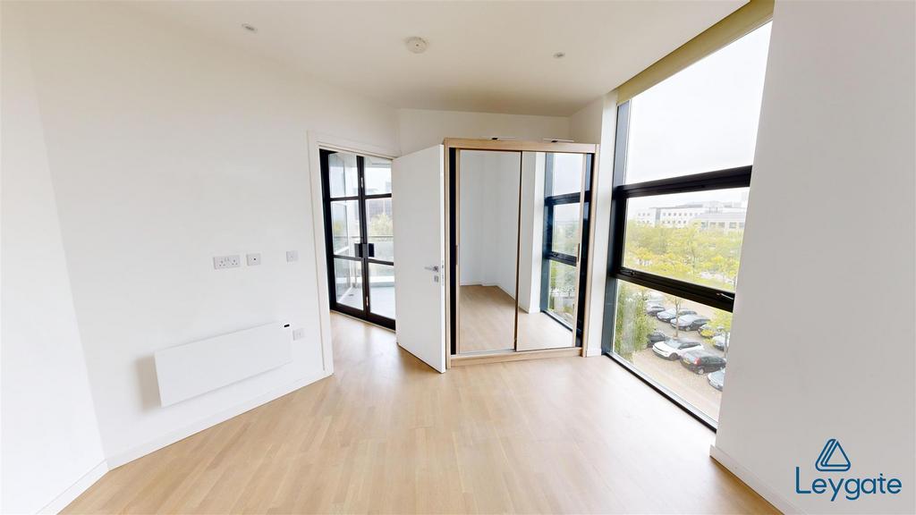 Median-House-302-340-Silbury-Boulevard-Bedroom 2.j