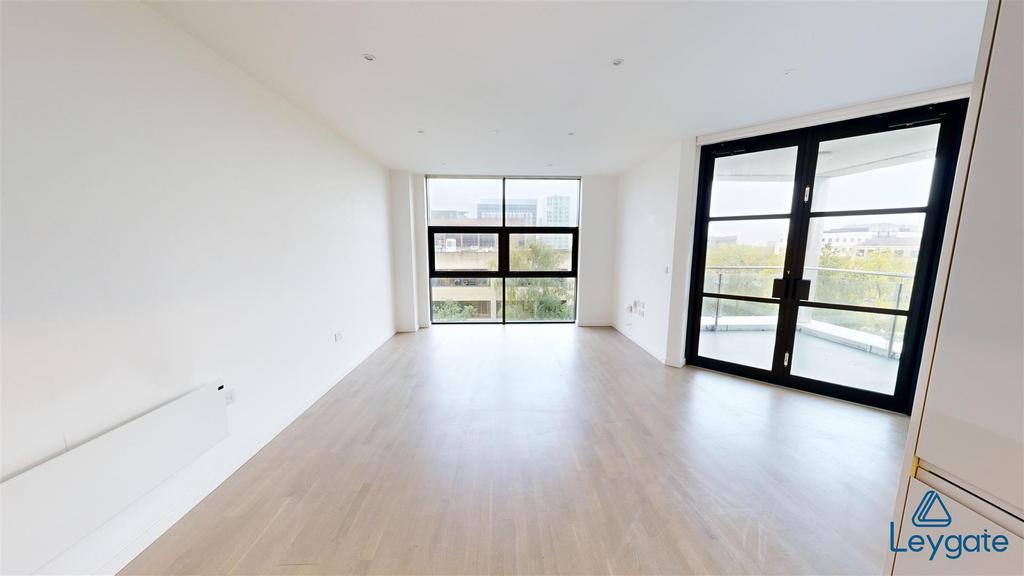 Median-House-302-340-Silbury-Boulevard-Living-Room
