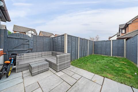 5 Elliott Avenue, Ruislip, HA4 9LY
