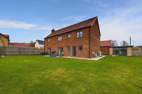 4 bedroom detached house for sale, Salford Close, Clifton upon Teme, Worcester, Worcestershire, WR6