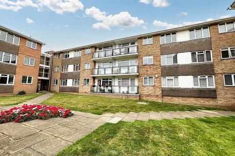 2 bedroom flat for sale, Westbrook, Lustrells Vale, Saltdean, BN2 8EZ